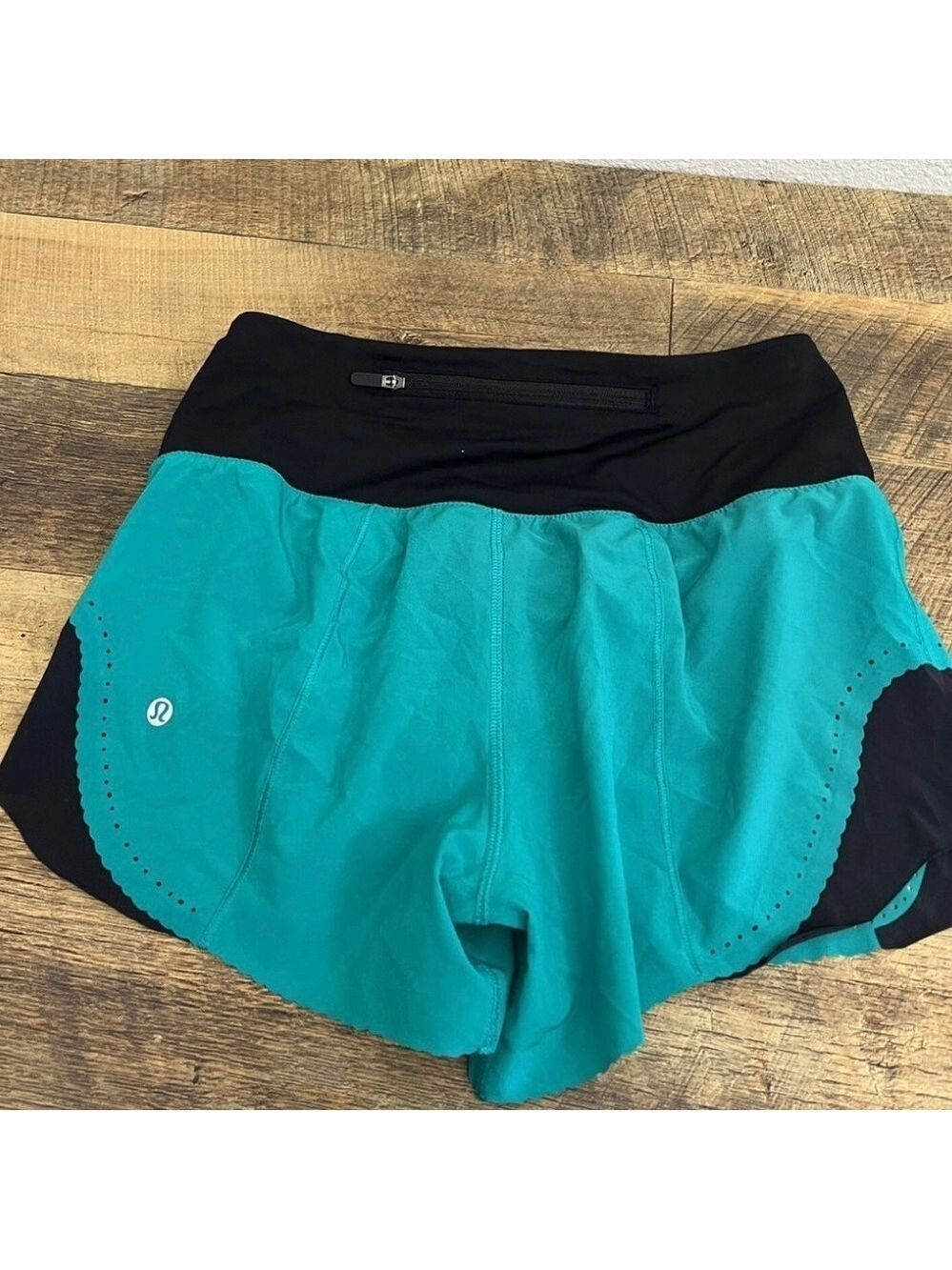 Lululemon ladies “Smooth Stride” shorts - size 8